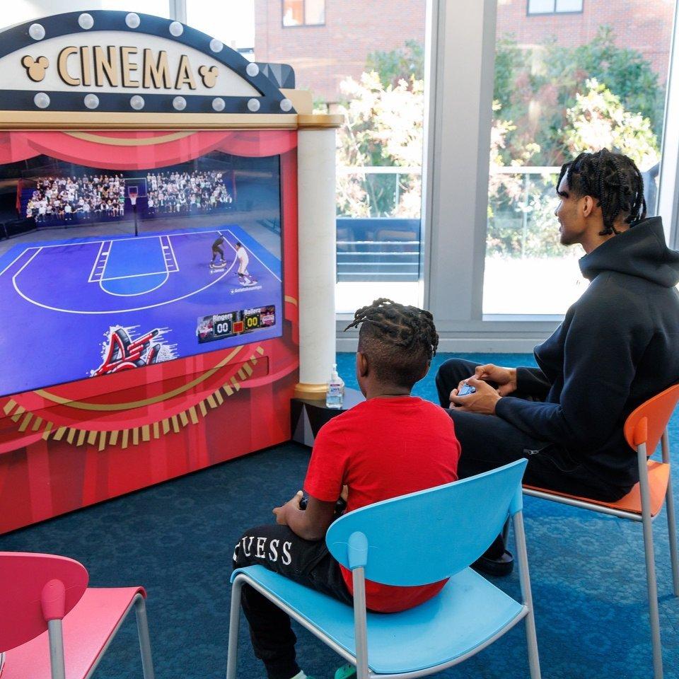 childrens-hospital-ua-meet-and-greet