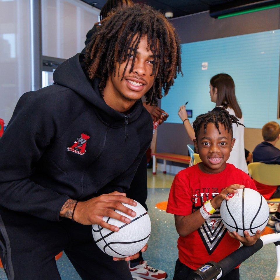 childrens-hospital-ua-meet-and-greet