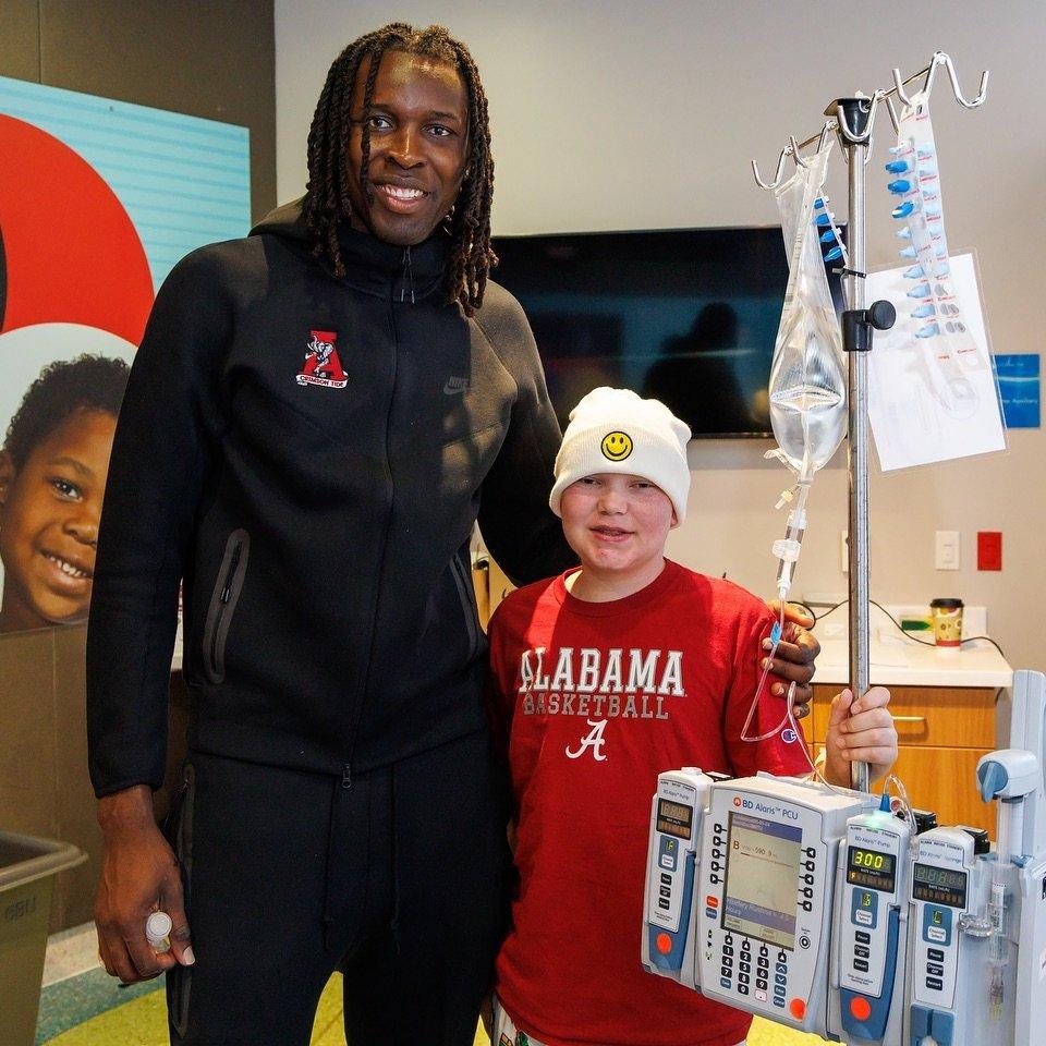 childrens-hospital-ua-meet-and-greet