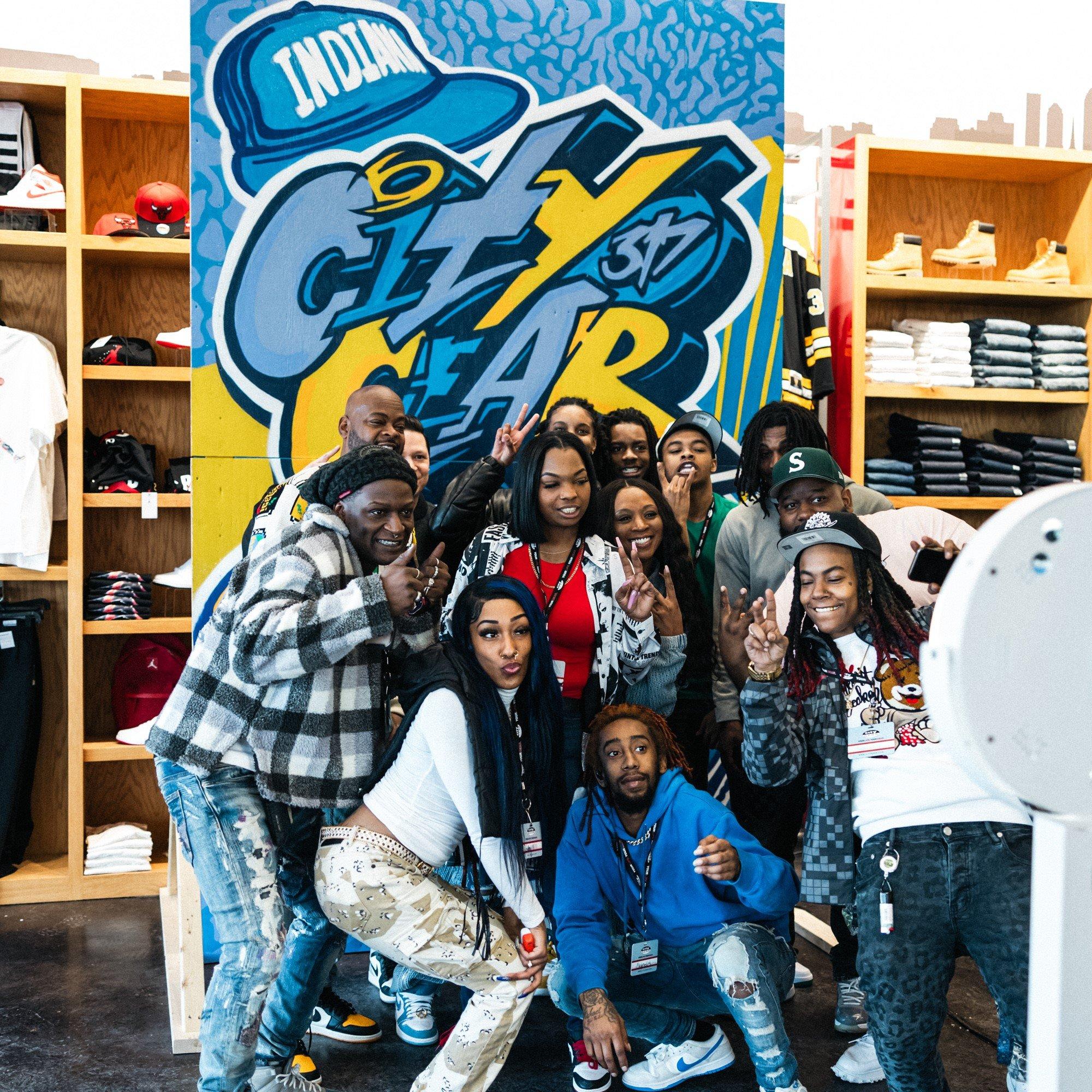 city-gear-store-team-at-photo-booth