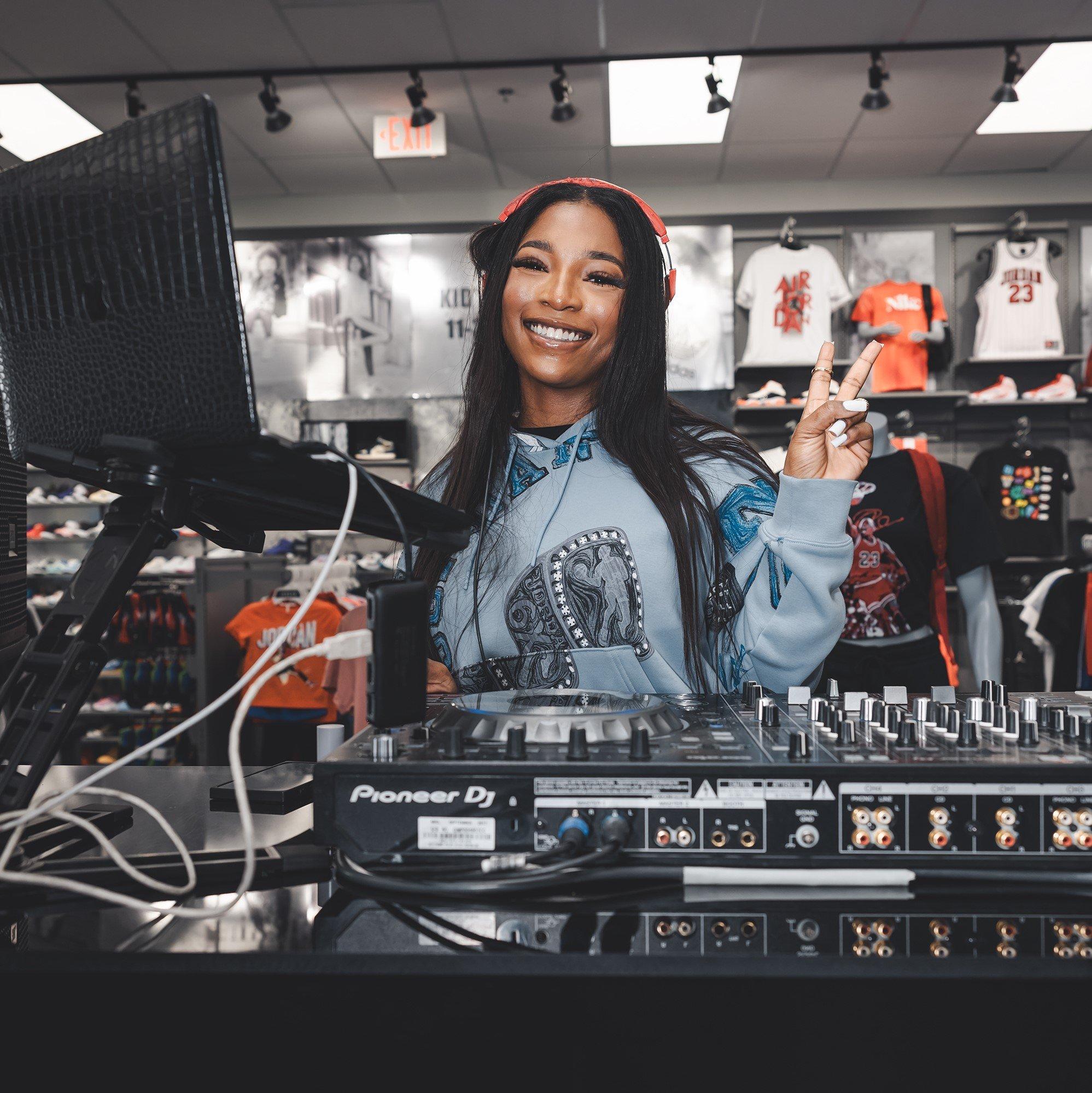 cleared-for-takeoff-on-site-dj