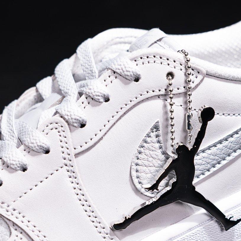 Air Jordan 1 Retro Low OG "Metallic Silver" Laces Upper Tongue and Tag