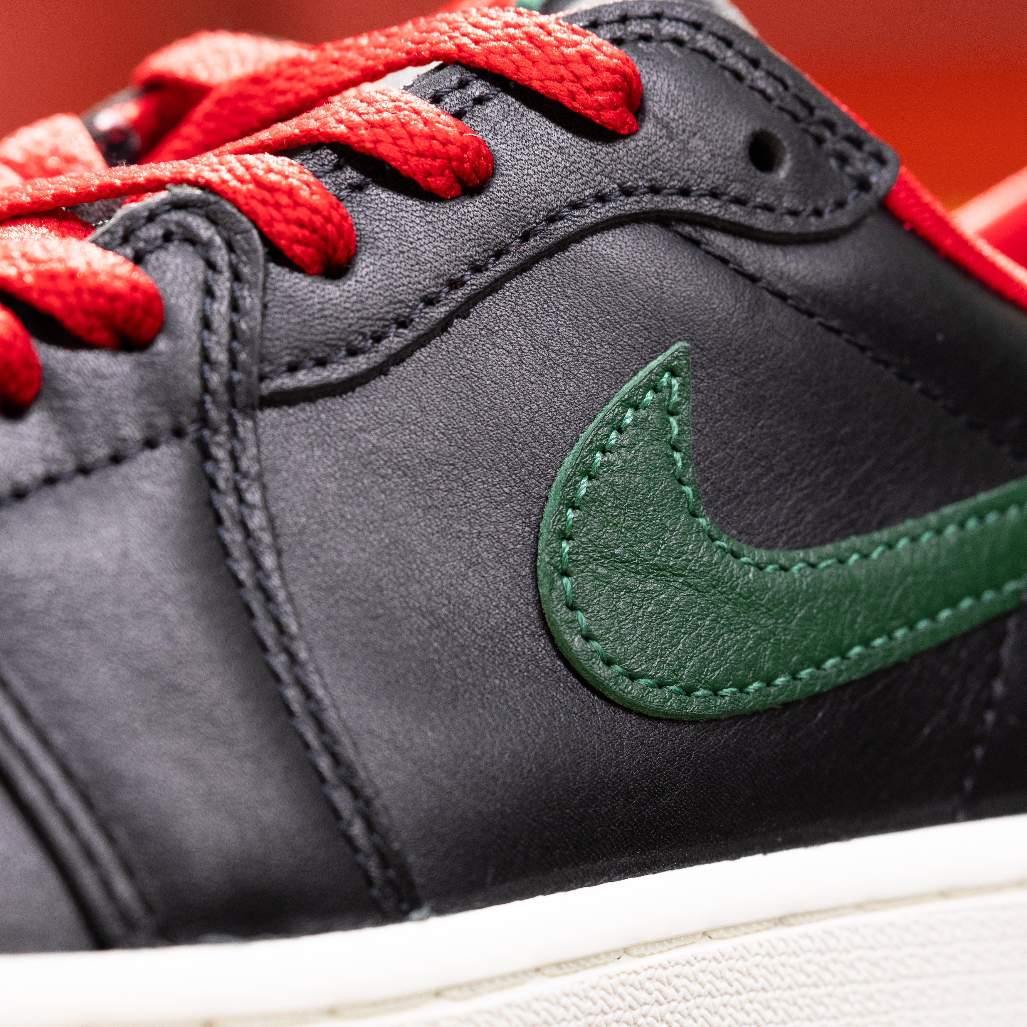 Air Jordan 1 Retro Low OG “Gorge Green” Material Details