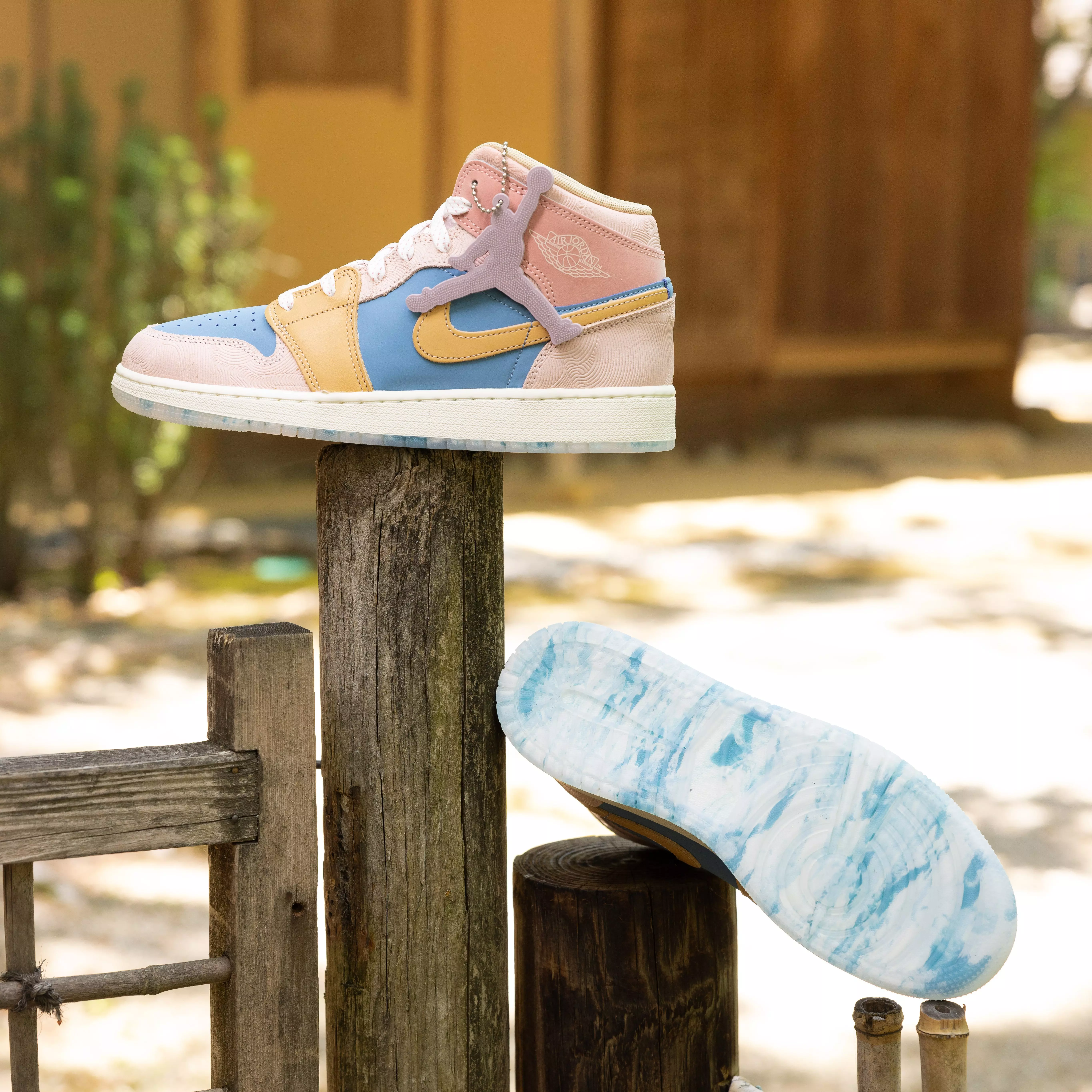 Kids' Air Jordan 1 Mid 