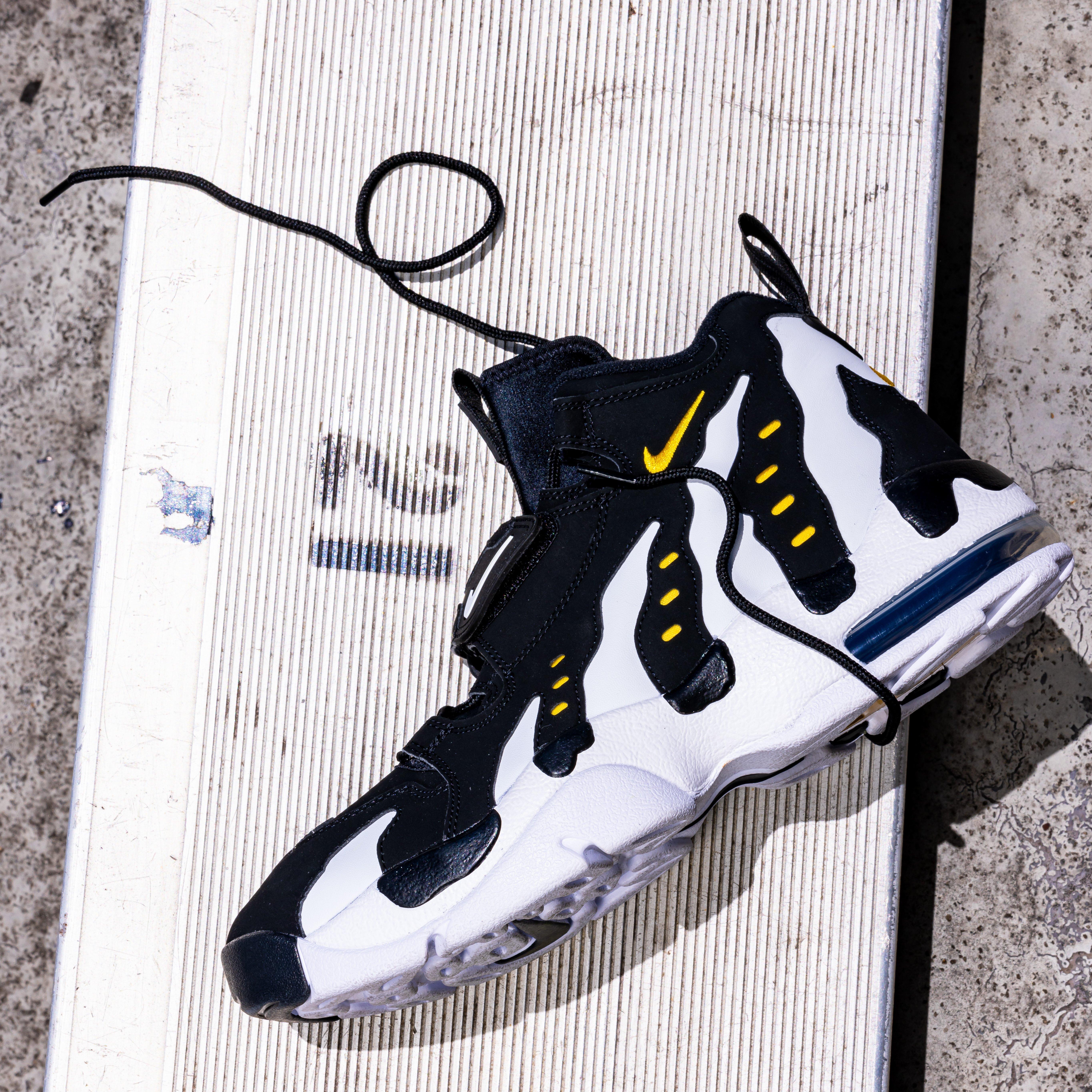 Nike Air DT Max ’96 “Varsity Maize” - on bleachers