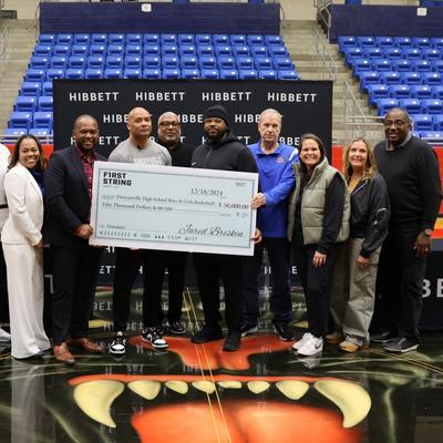 duncanville-hs-reps-with-first-string-donation-check