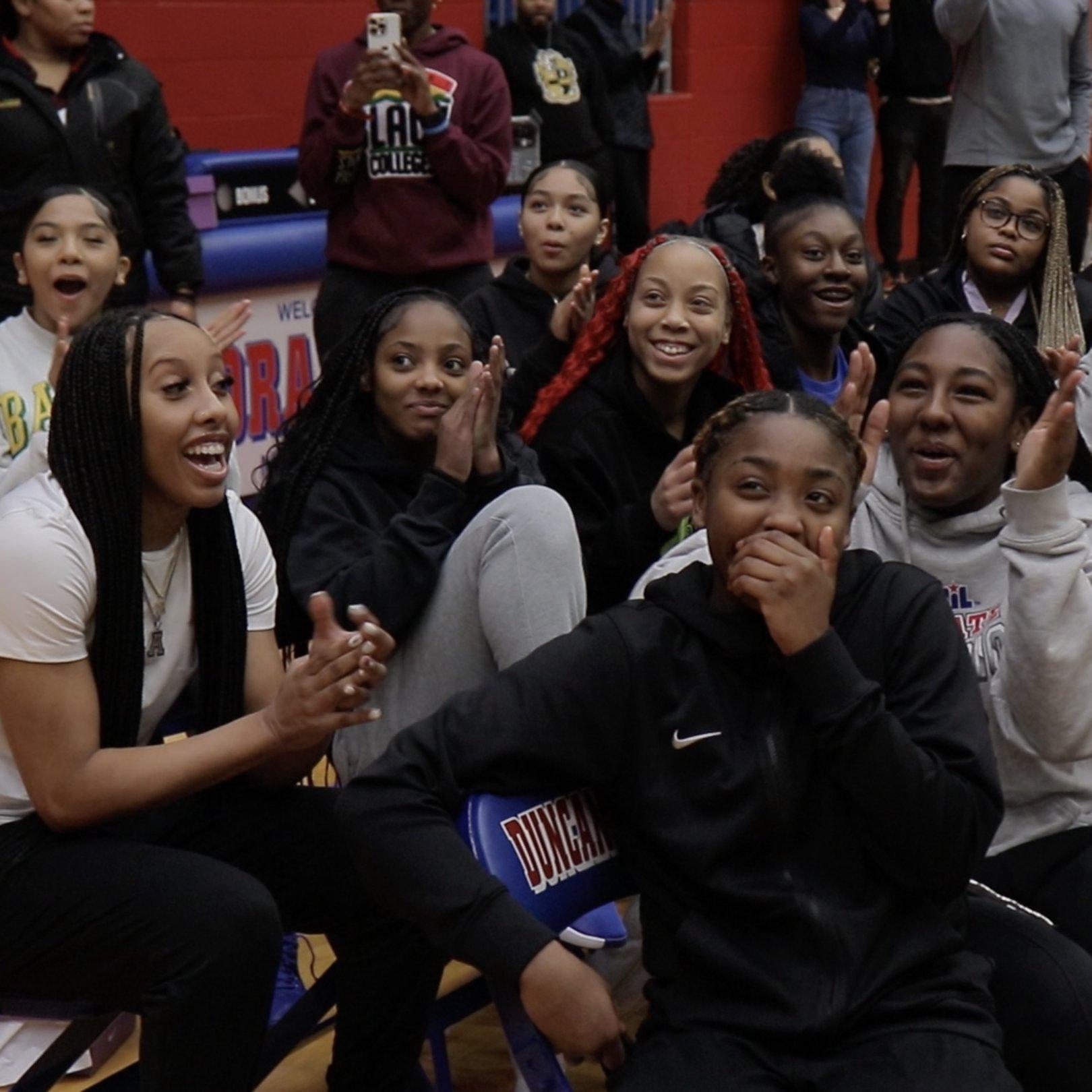 duncanville-womens-basketball-team-at-origin-screening