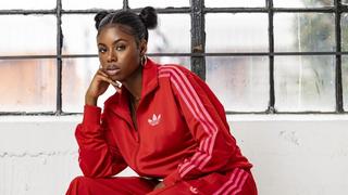 Fall 2025 Fashion Trends: Layer Up With Sneakers, Streetwear & Style Staples