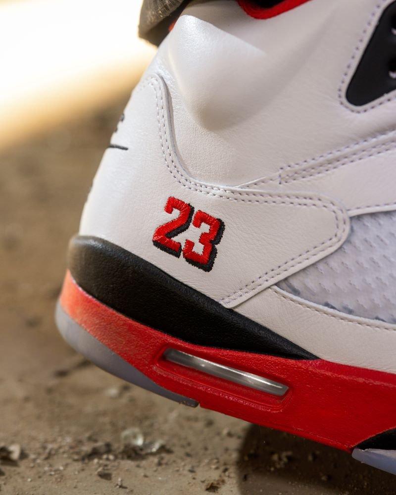 Jordan 5 Retro "Fire Red"