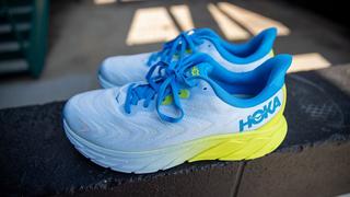 How Do I Select the Best Running Shoes for Flat Feet?