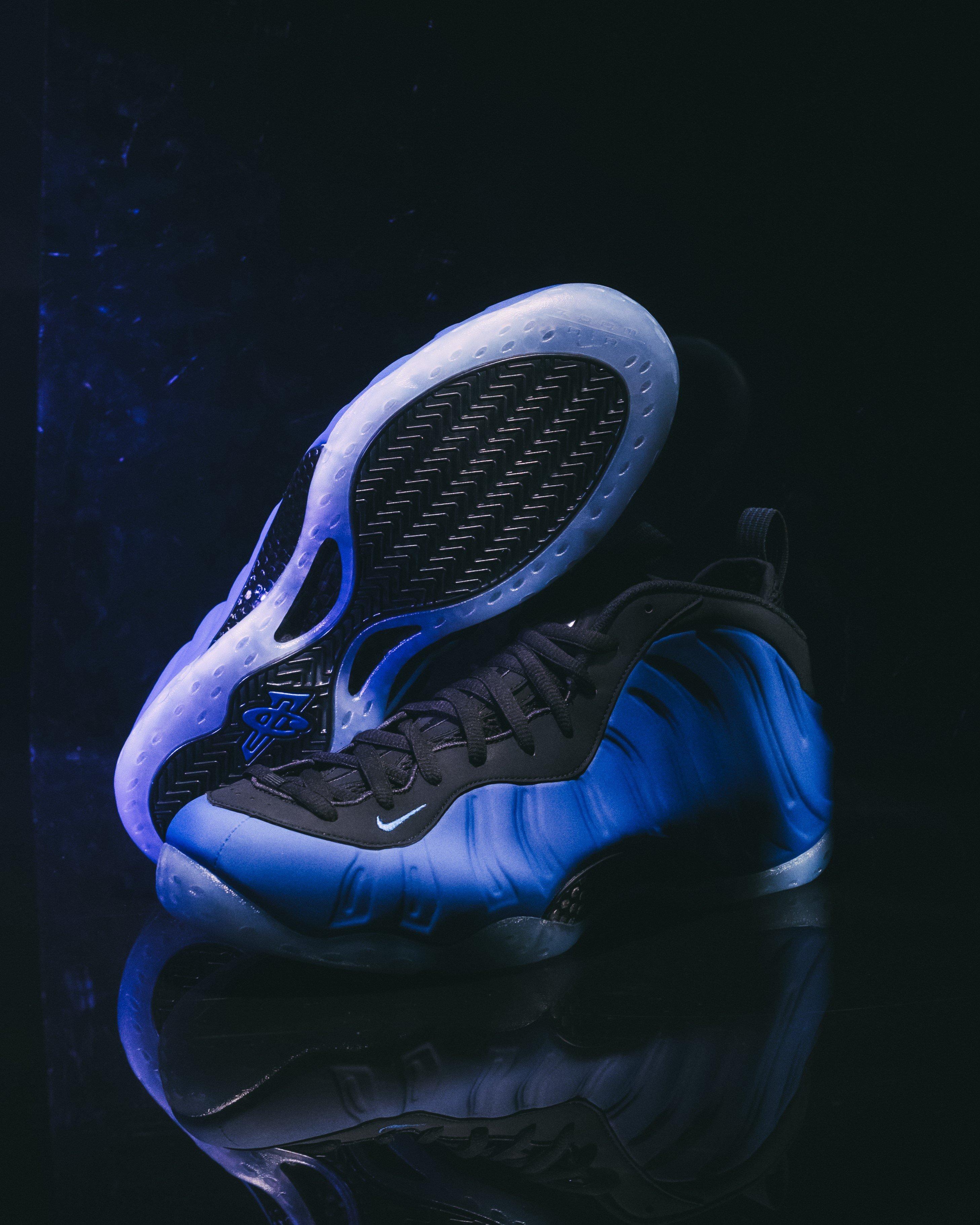 Nike Air Foamposite One "Deep Royal" Bottom of Shoes