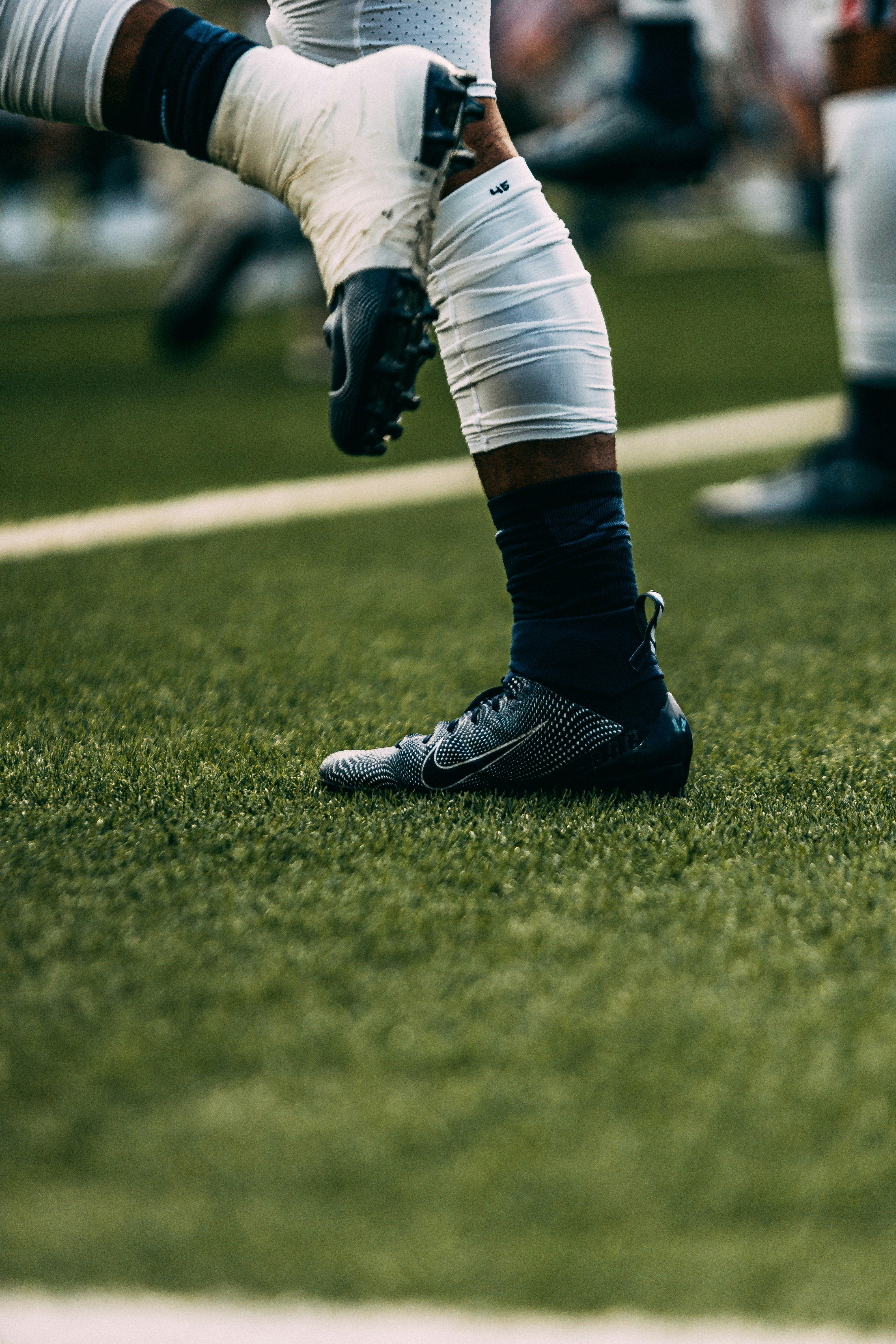 Football Cleat Buying Guide by Position