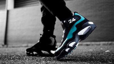 Ken Griffey Jr. Nike Shoes: The History of the Air Griffey