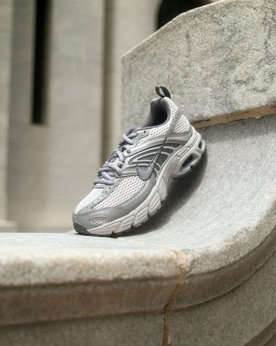 Nike Air Max Moto