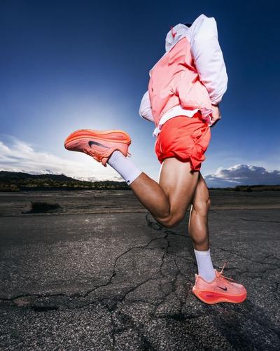 Vomero-Plus-mens-lifestyle-image