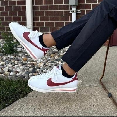 Nike cortez best sale og on feet