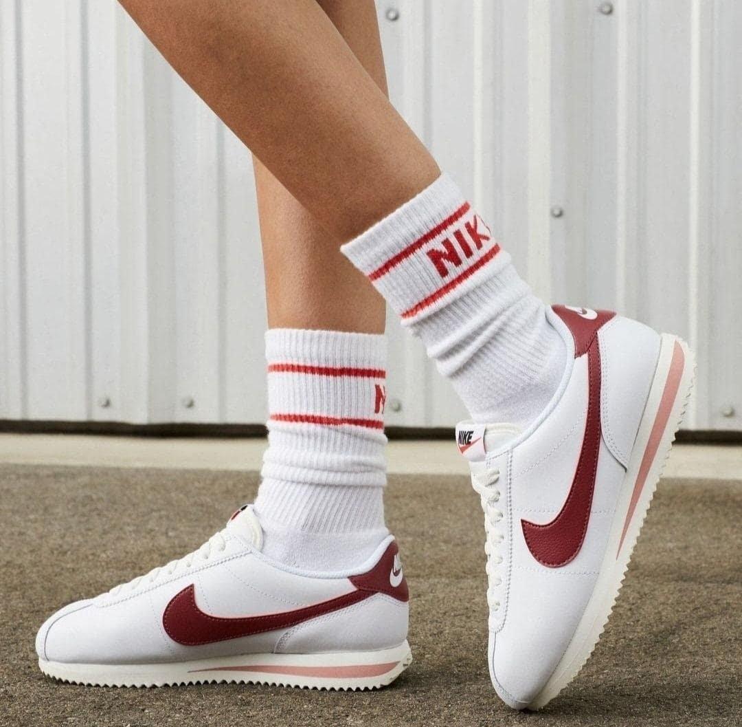 Nike cortez shop hibbett sports