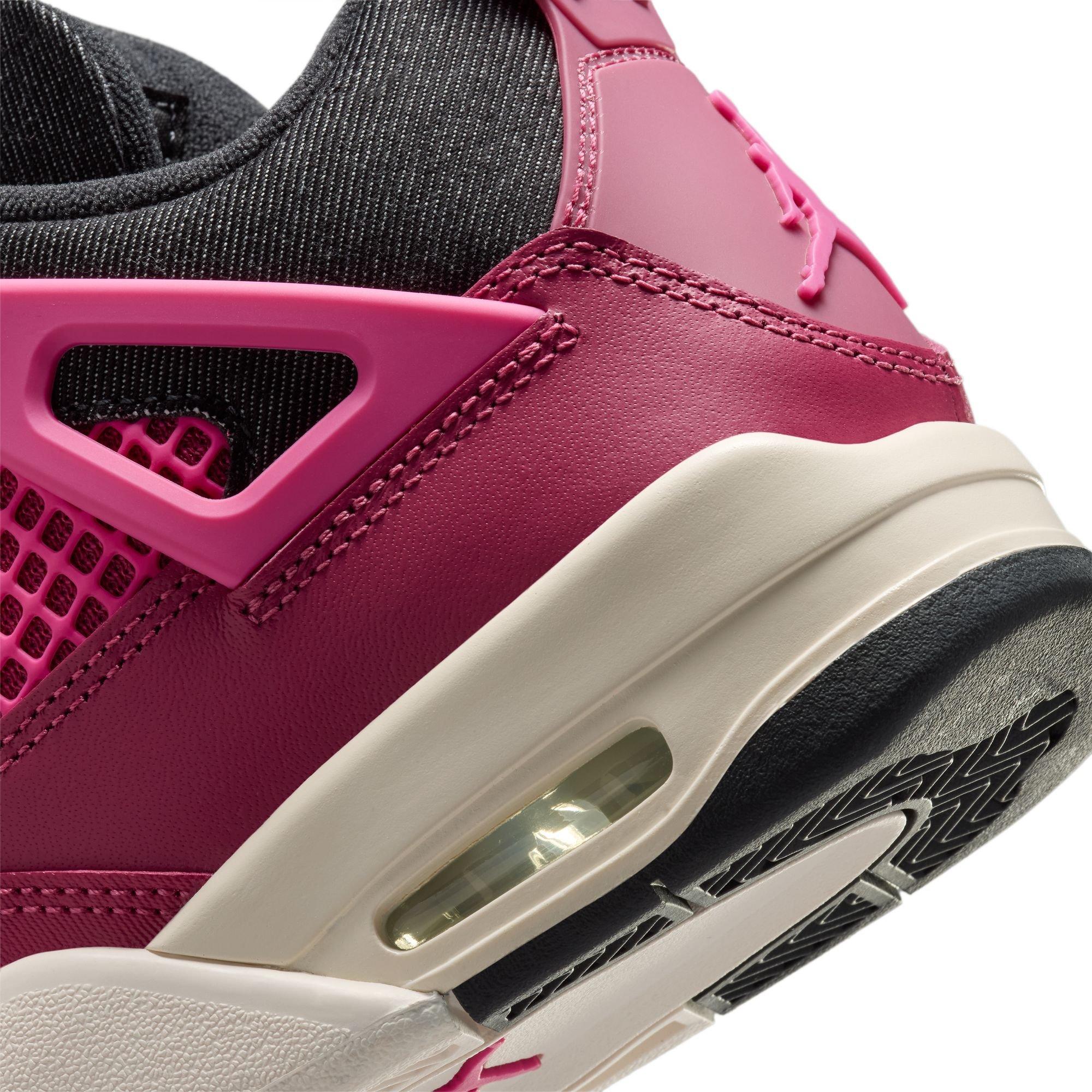 Jordan 4 Retro "She's A Star" heel
