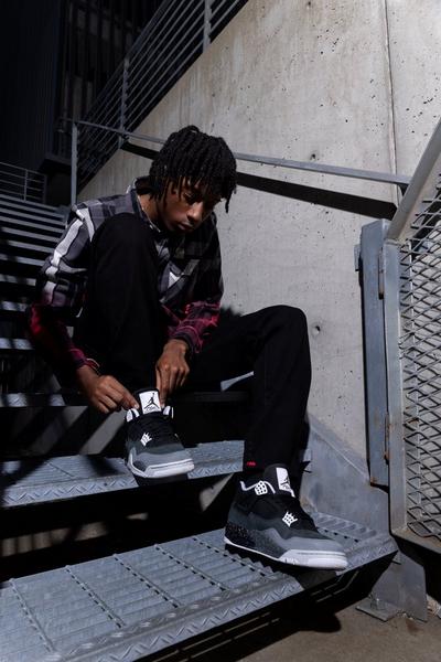 Air Jordan 4 Retro “Fear” 