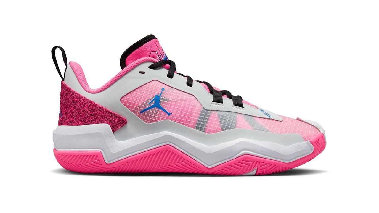 Pink russell 2024 westbrook shoes