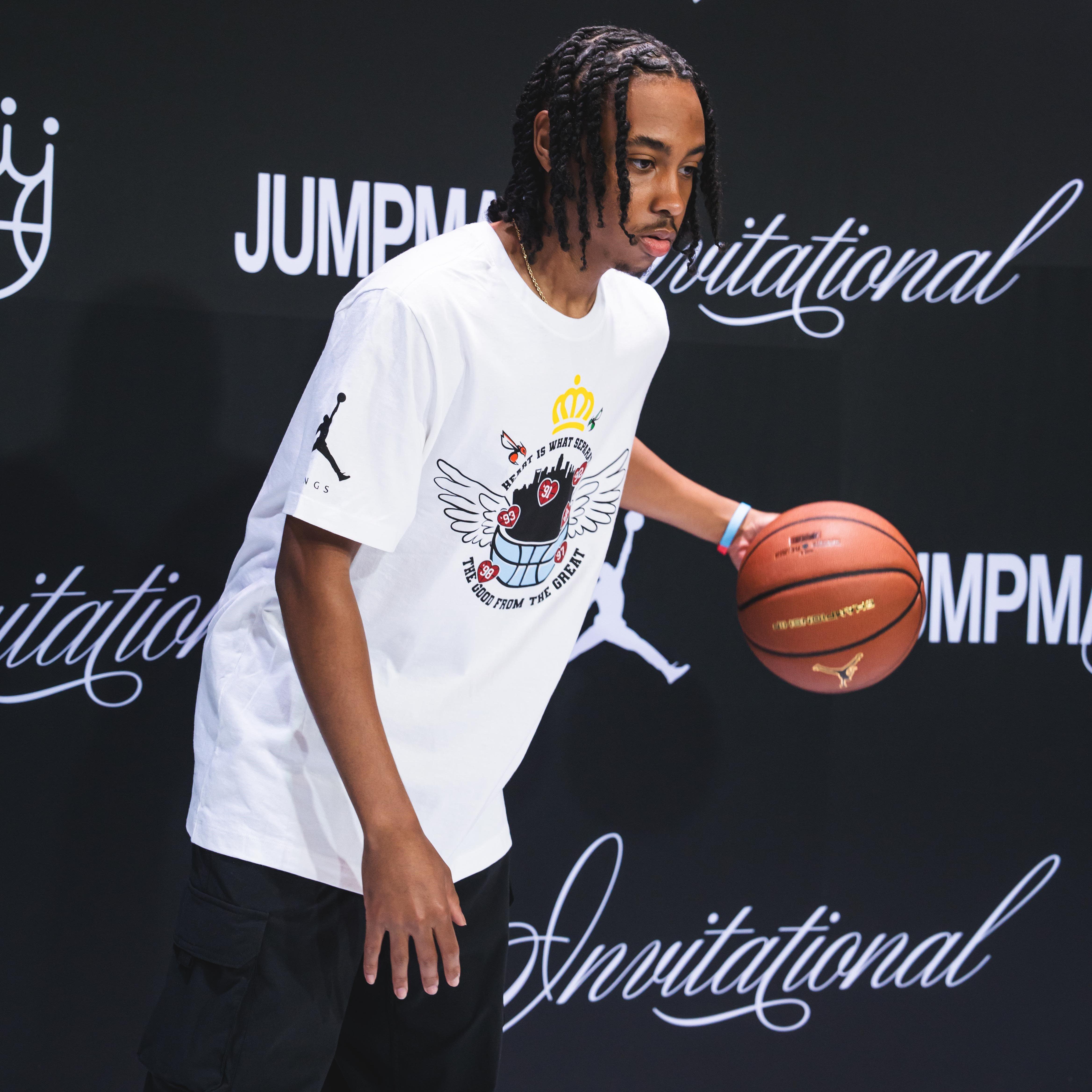jumpman-invitational-photo-booth-male-with-bball