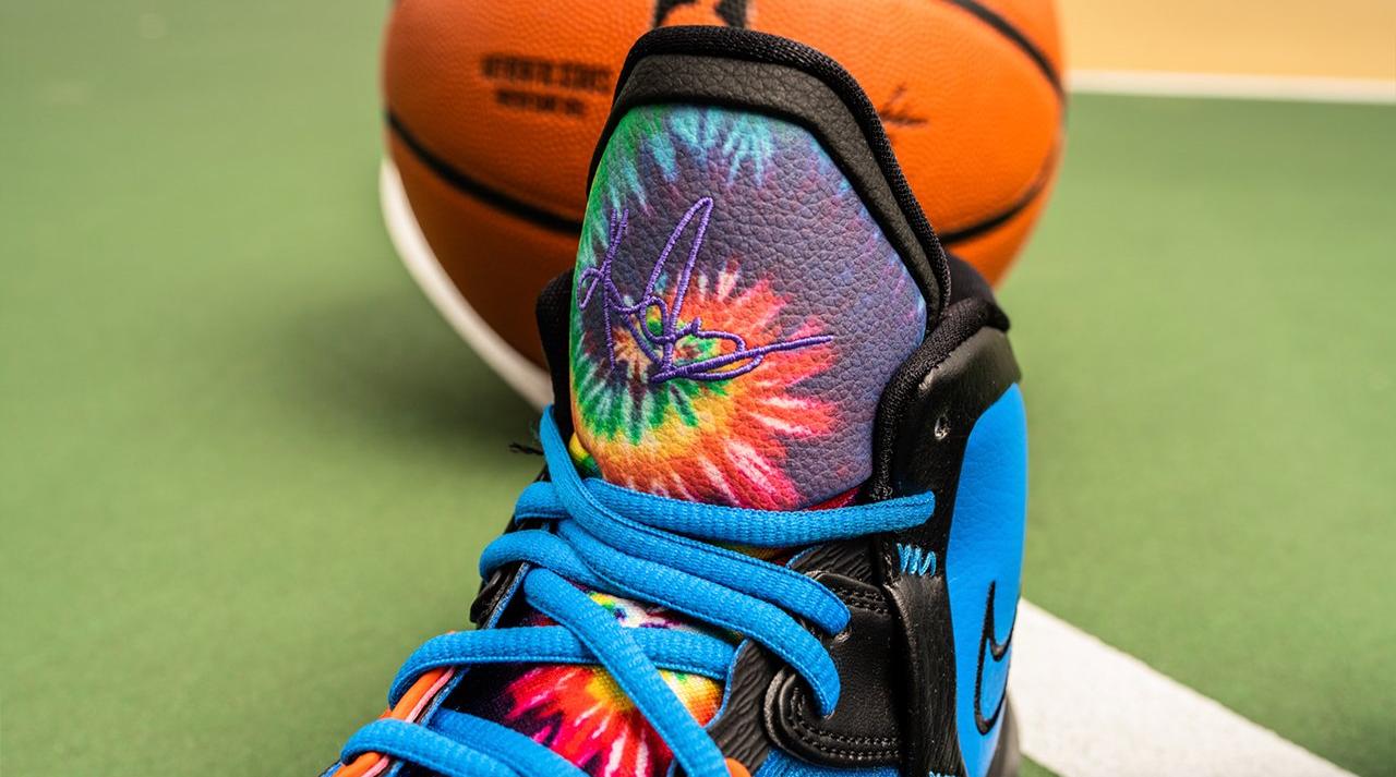 Kyrie irving hot sale shoes multicolor