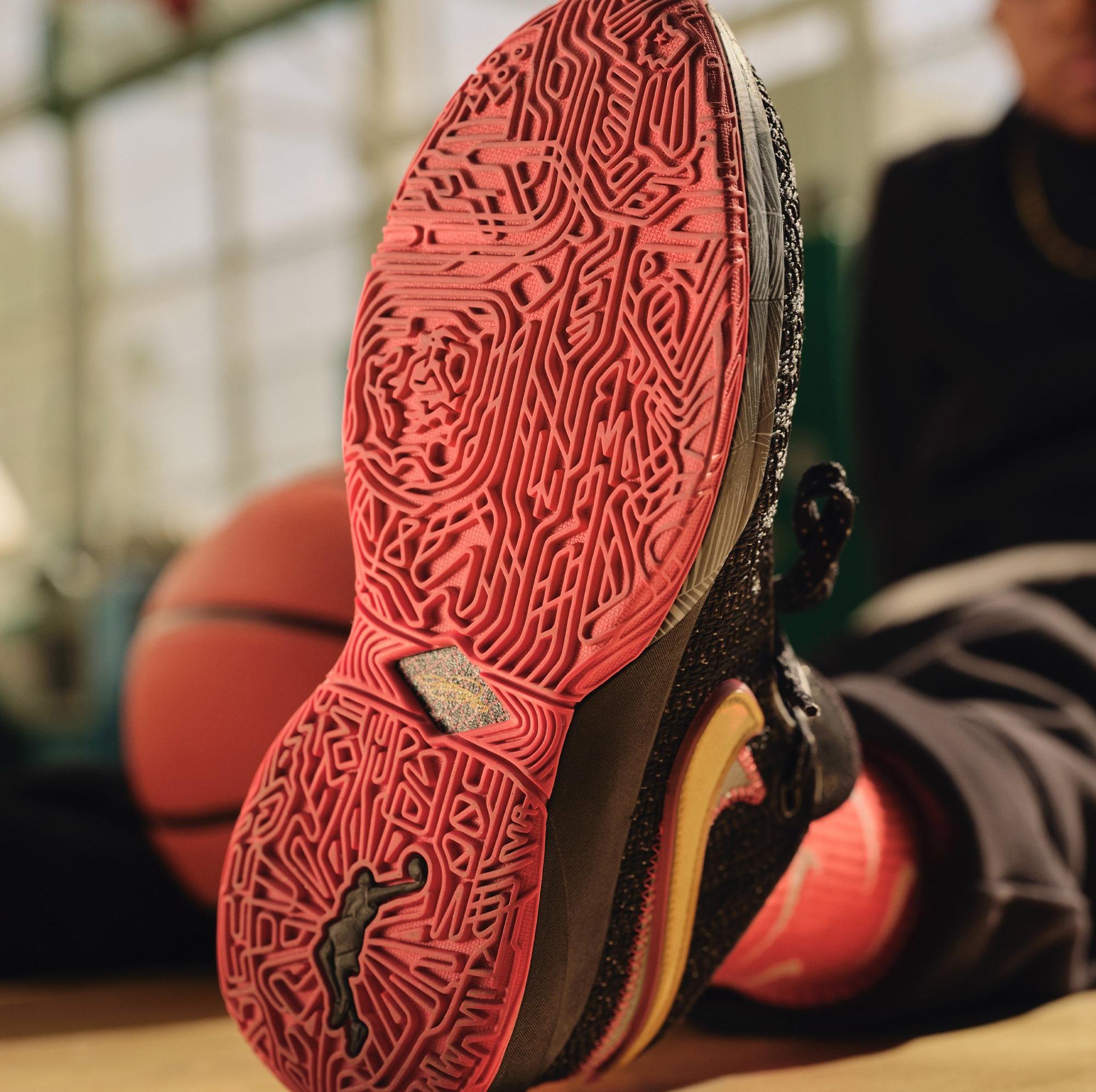 Nike LeBron 20 "​Miami Heat" sole