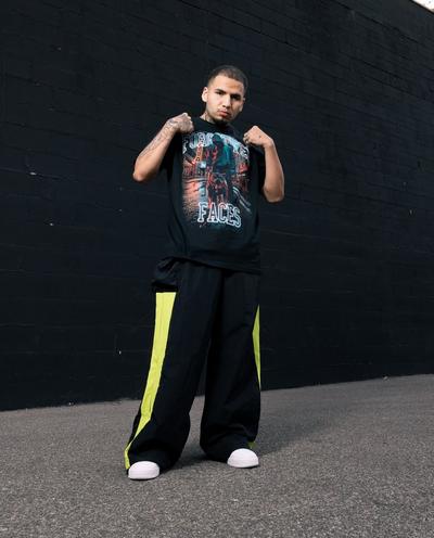 man-in-nike-air-force-1