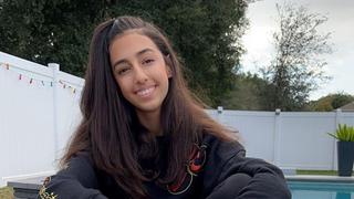 Holiday Cheer Episode, Support Her Sole