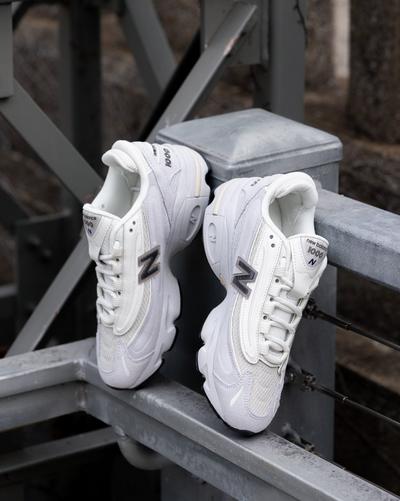 New Balance 1000 Sneakers