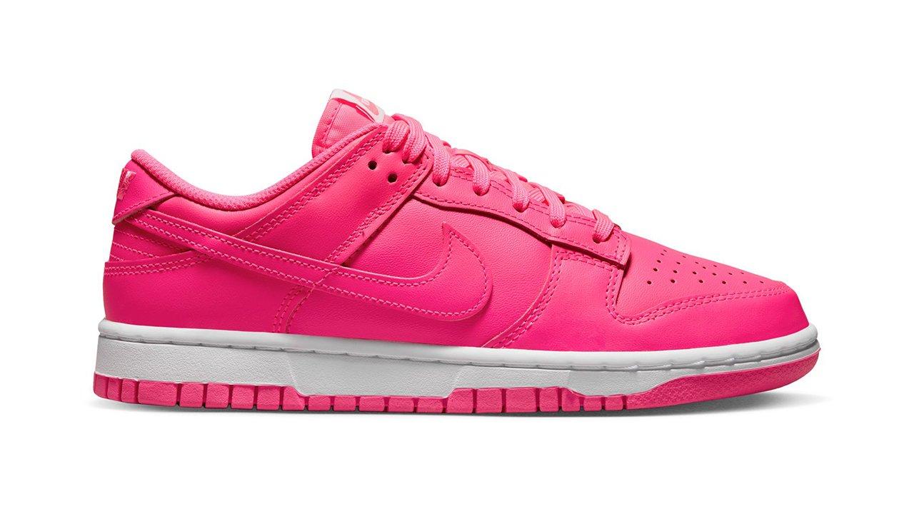 nike dunk pink shoes