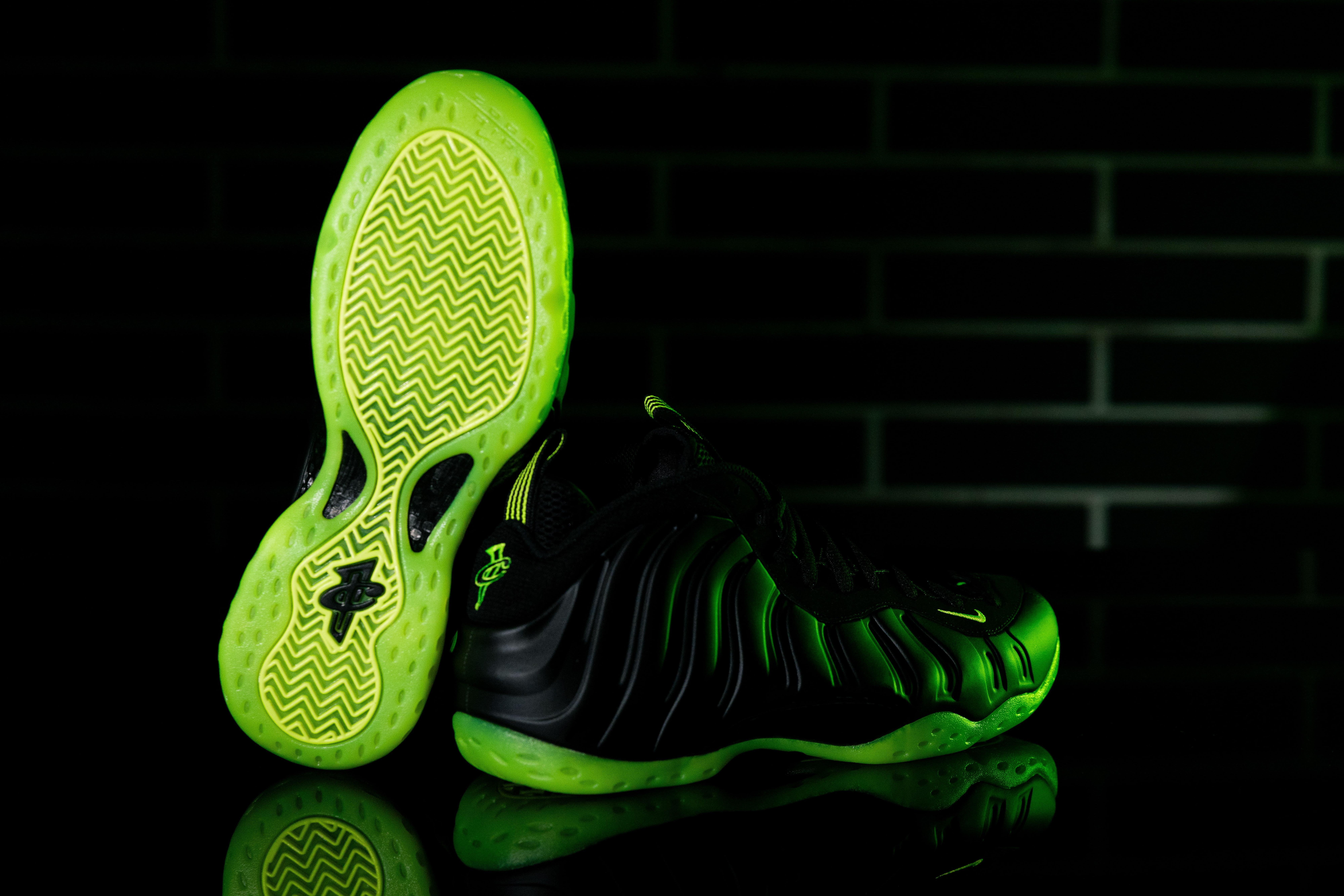 Nike Air Foamposite One "Black Volt" Outsole and Side View