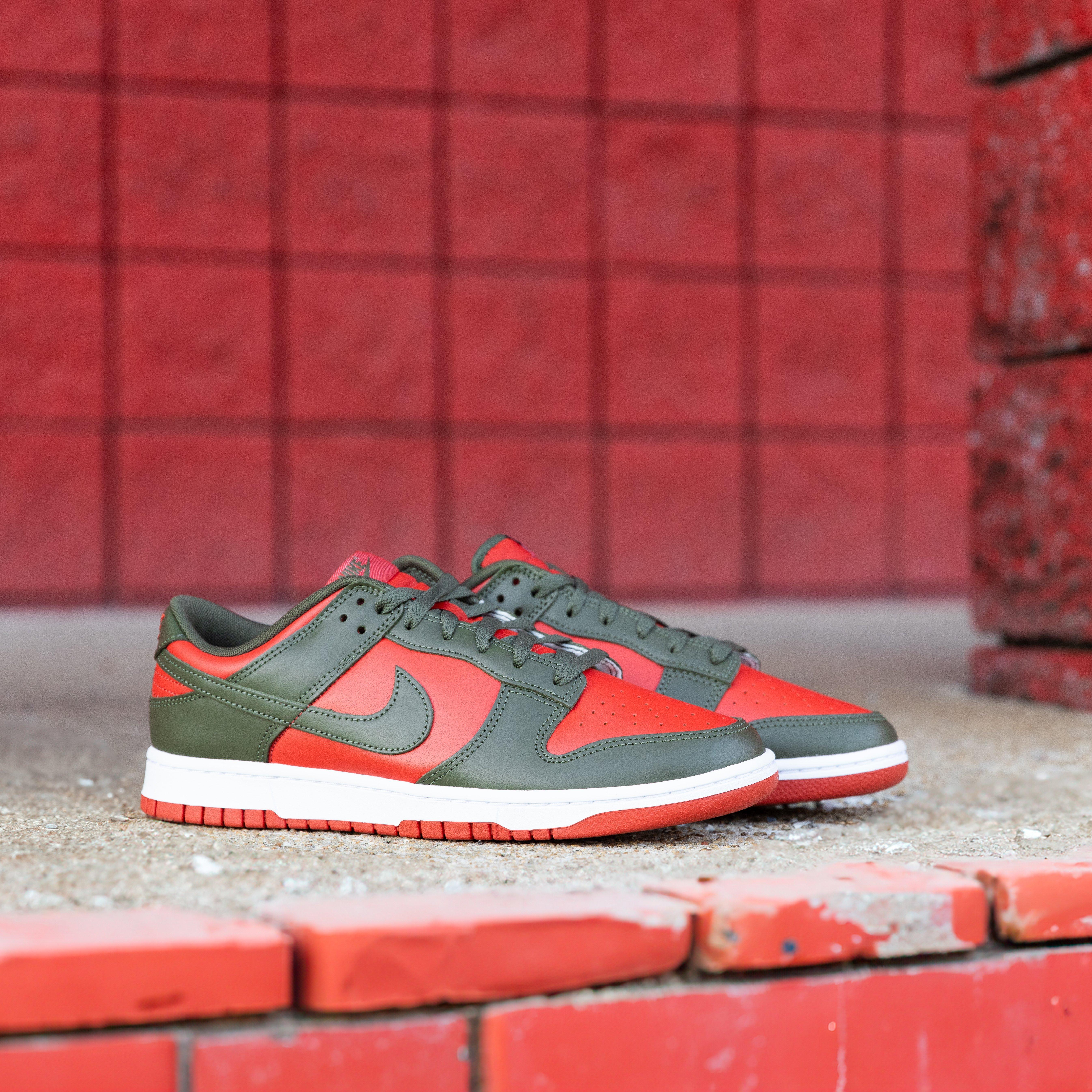 Nike Dunk Low Retro BTTYS 