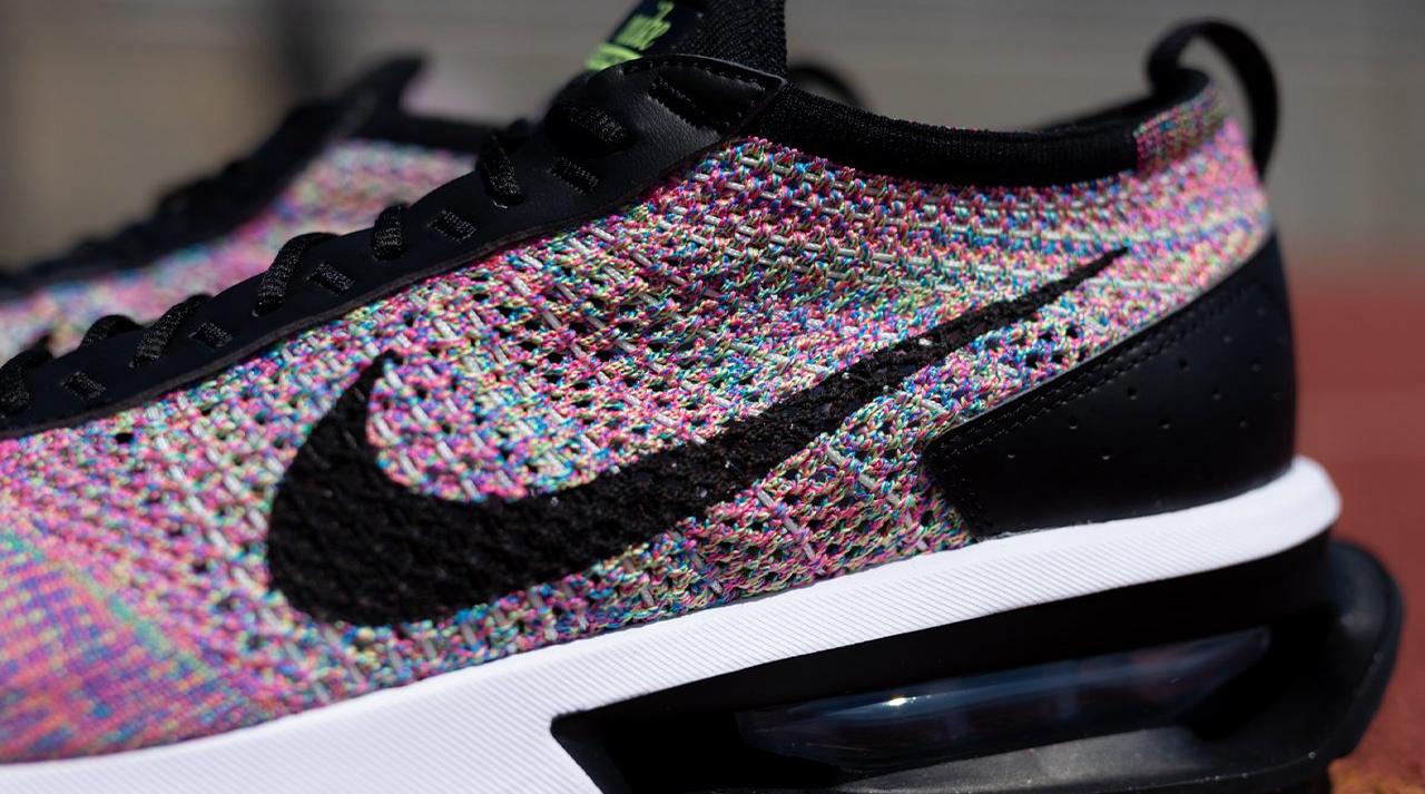 Nike flyknit multicolor on sale womens