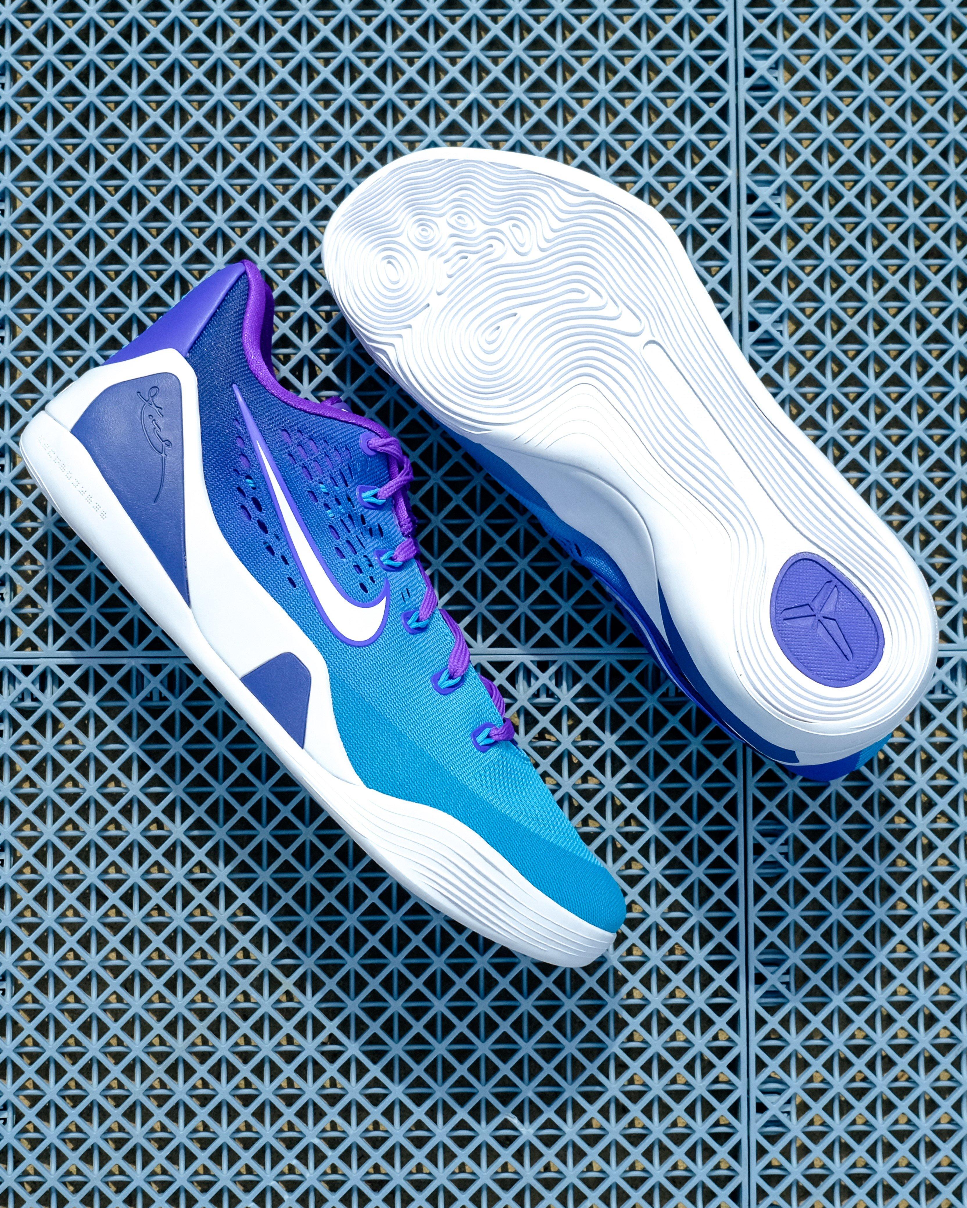 Nike Kobe IX Elite Low EM Protro "Charlotte" bottom of shoe detail