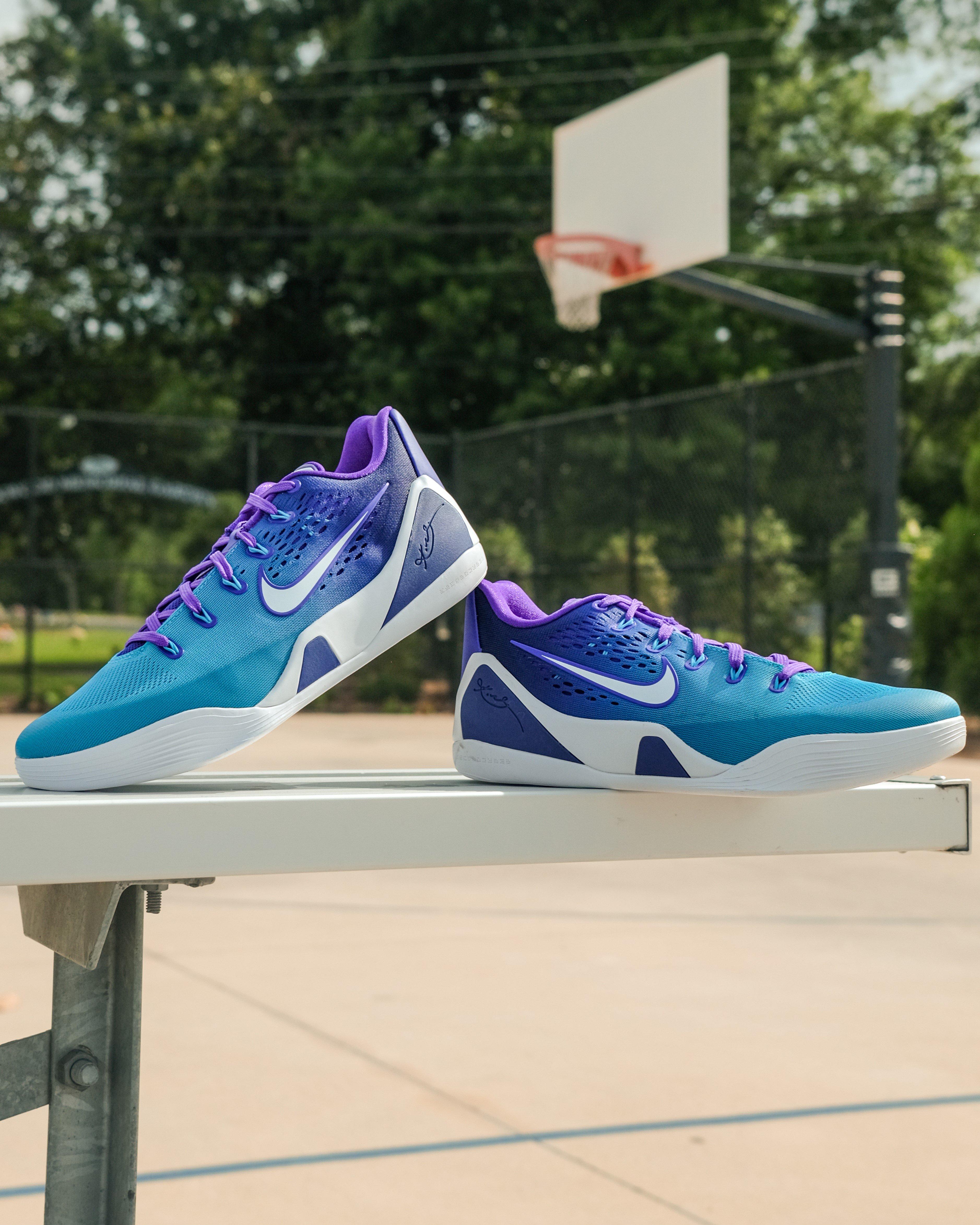 Nike Kobe IX Elite Low EM Protro "Charlotte" heel detail