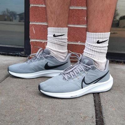 Nike Pegasus 39 - Grey Colorway, road running version