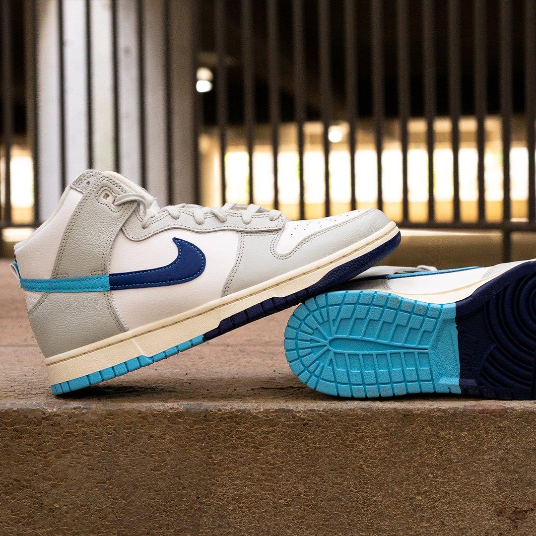   Nike Remix & Split Pack Men's Shoe