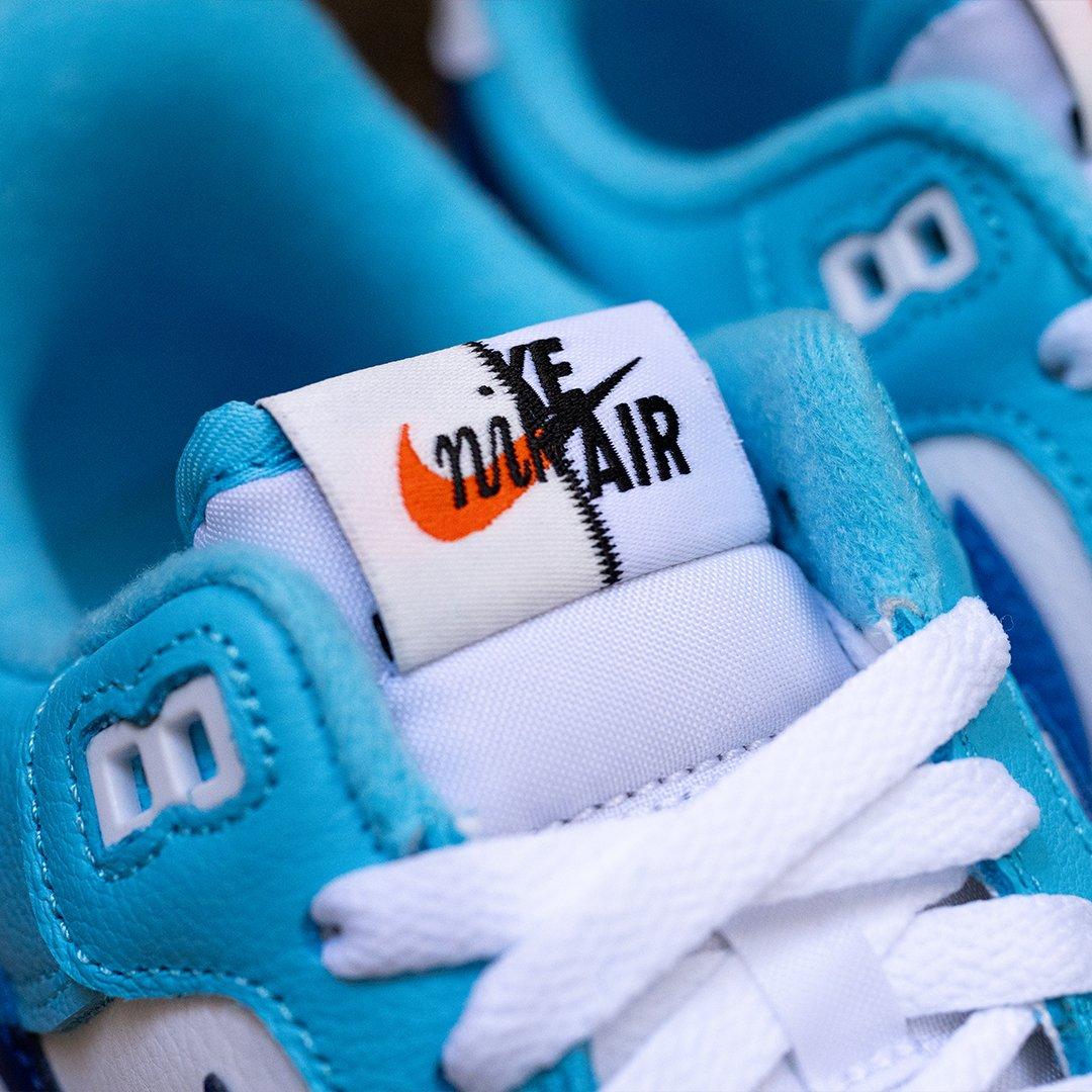   Nike Remix & Split Pack Men's Shoe