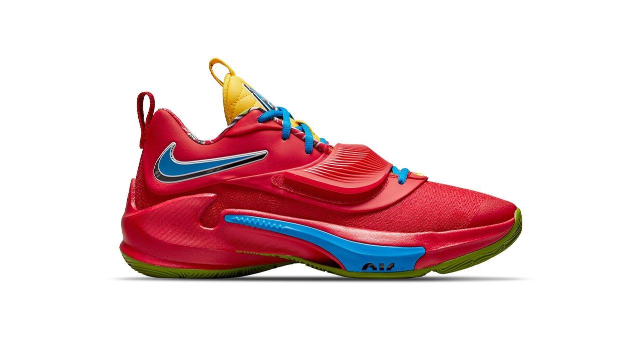 Sneakers Release – Nike Zoom Freak 3 x UNO “University