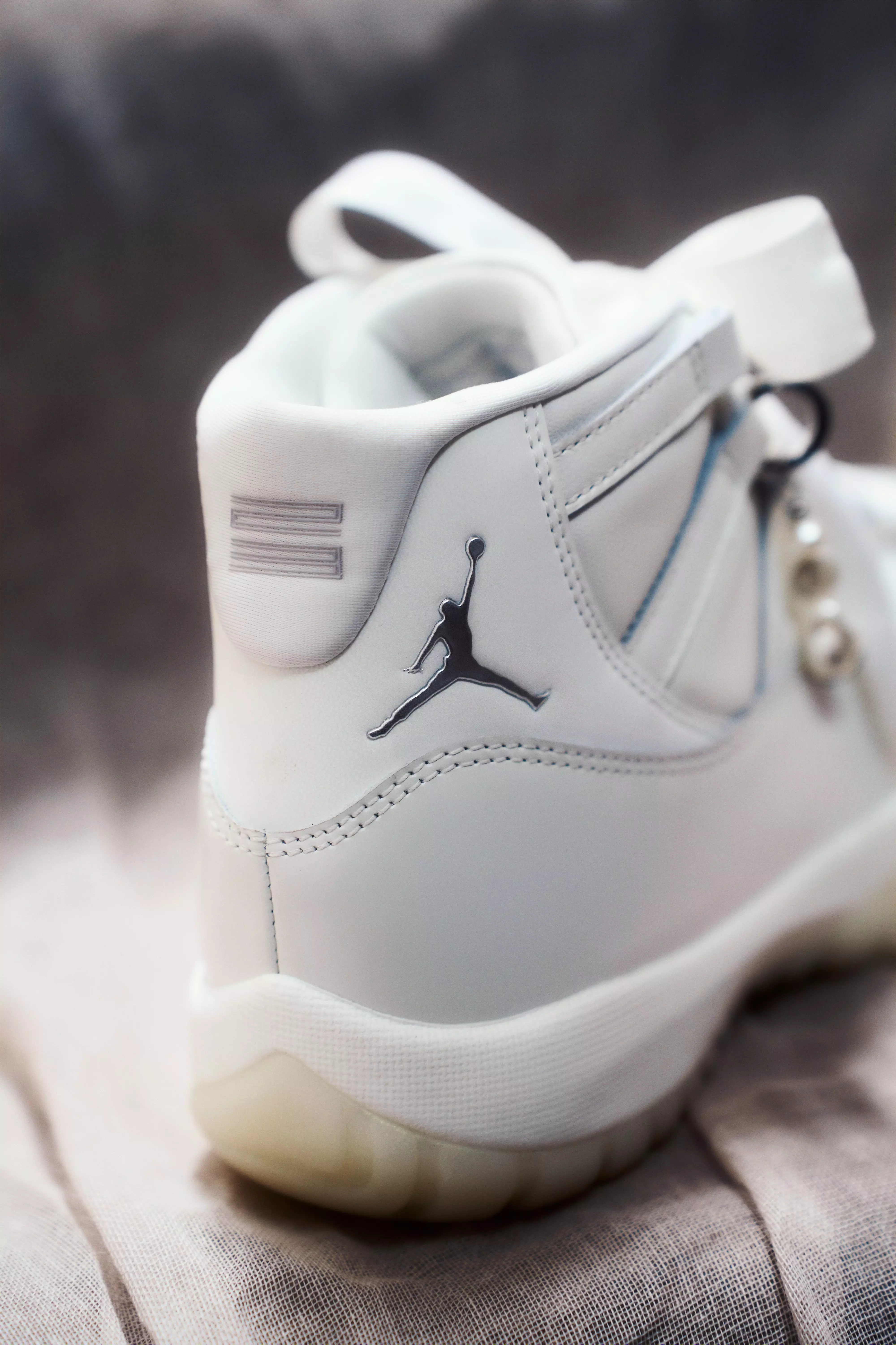 Air Jordan 11 Retro “Pearl”