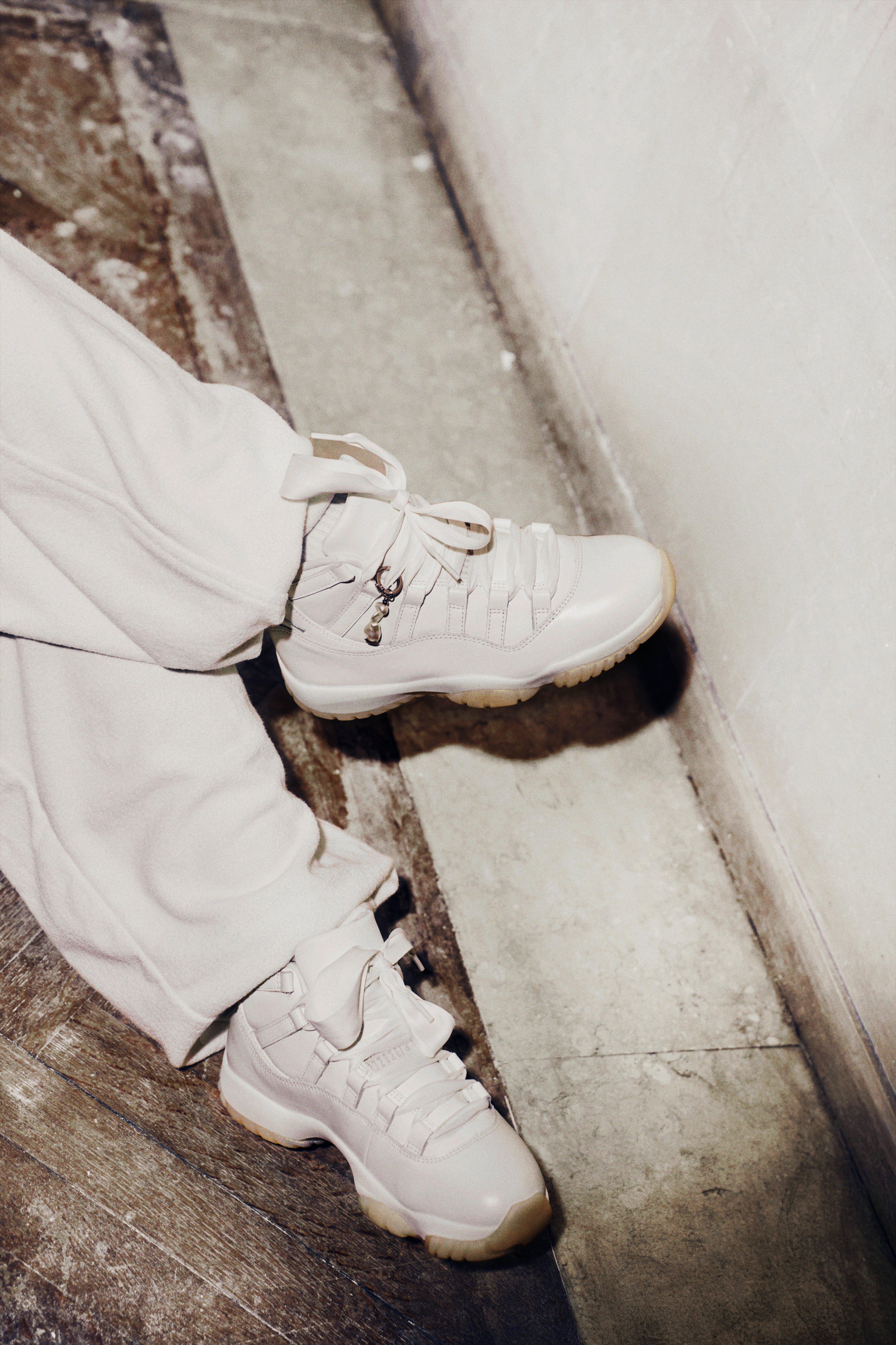 Air Jordan 11 Retro "Pearl"