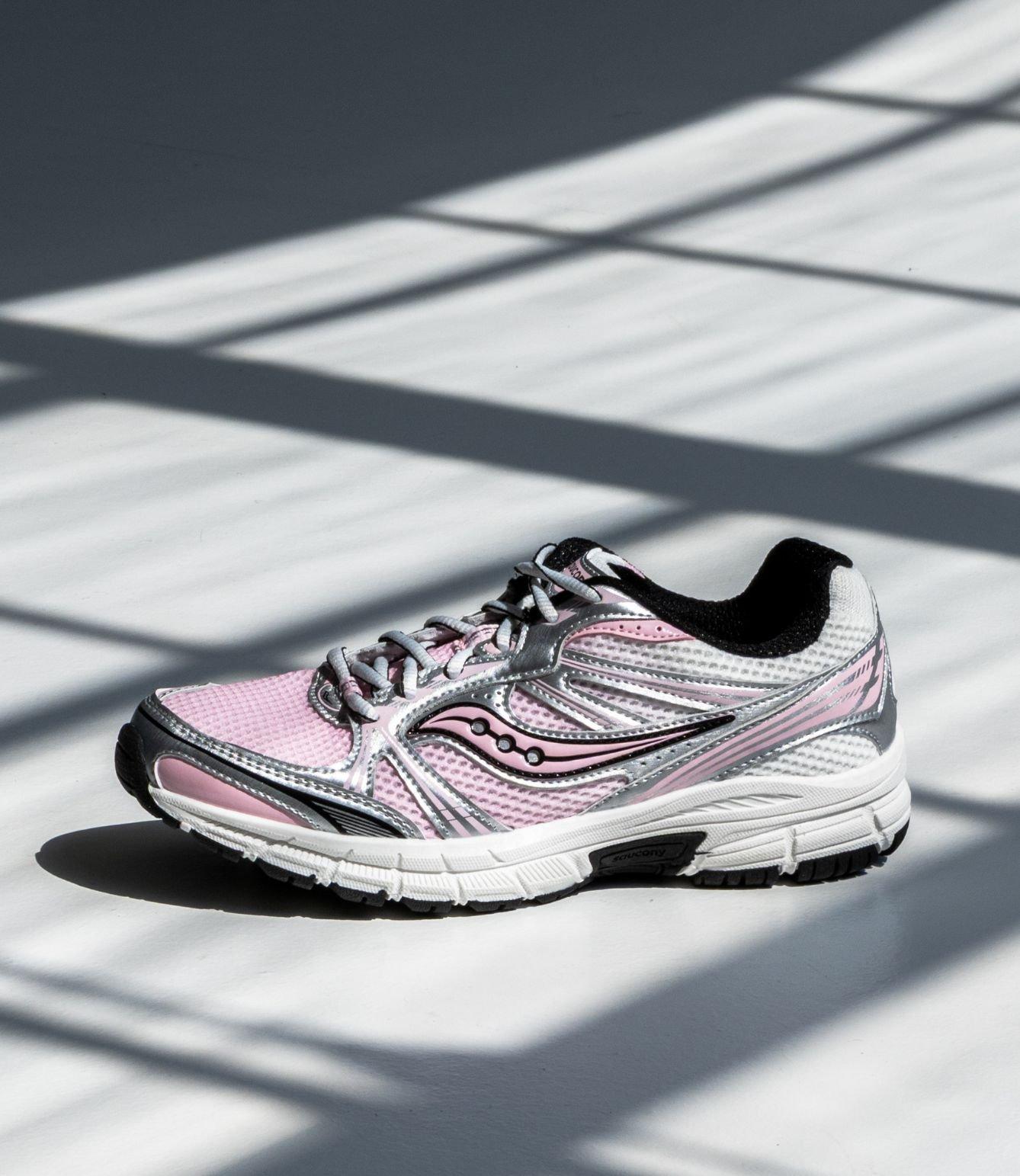 <u>Kids' Saucony Sneaker<u/>