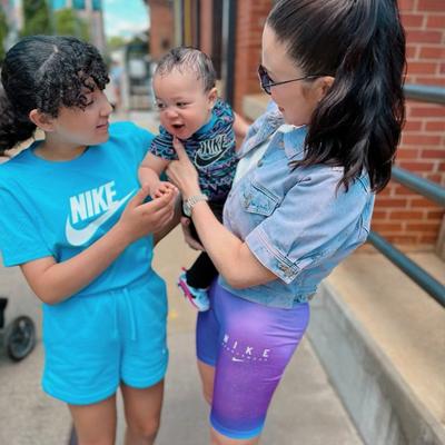 Rachel Roff and family
