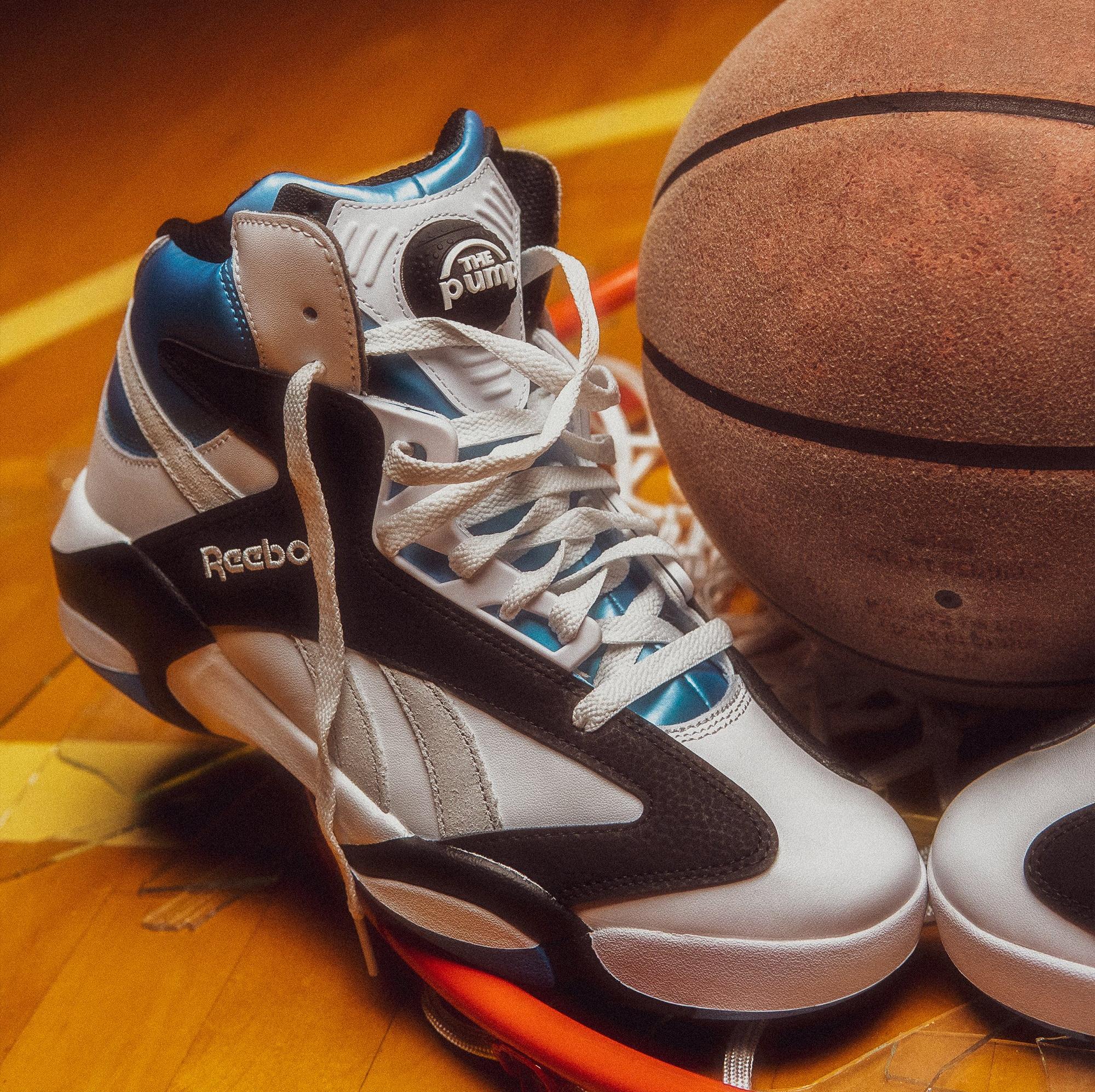 Reebok Shaq Attaq "White/Black/Azure" sole