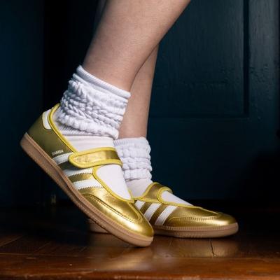 Trending: <br>Sneakerina Style