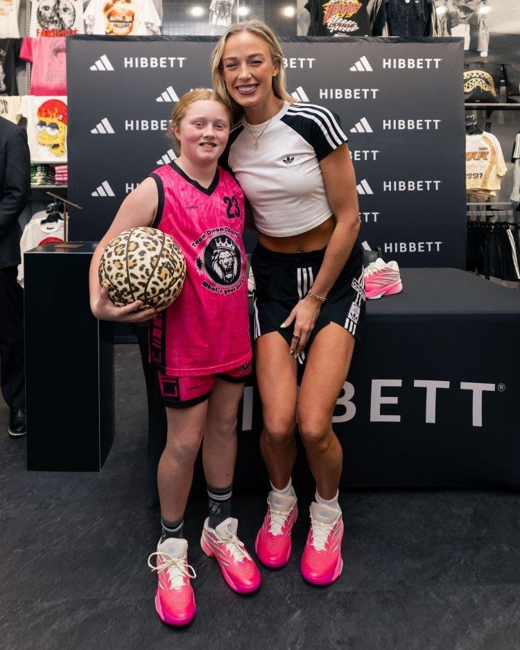 sophie-and-fan-posing-for-pic-at-hibbett-crazy-energy-pe-launch-event