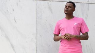 Splurge on Your Spring Capsule Wardrobe: Tees, Tanks, Shorts, and Sandals