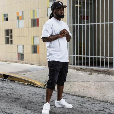 Straight fit denim shorts, on body -- black washed