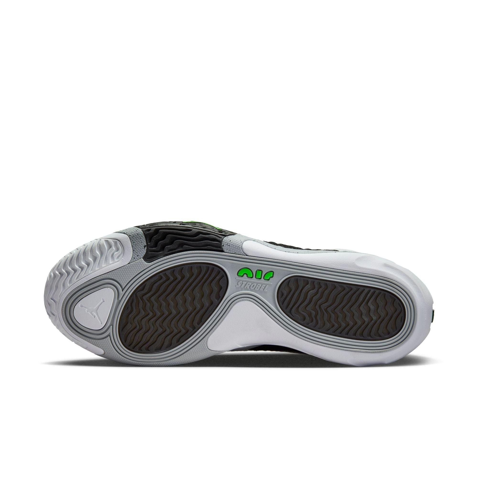 tatum-2-neon-right-shoe-outsole-view